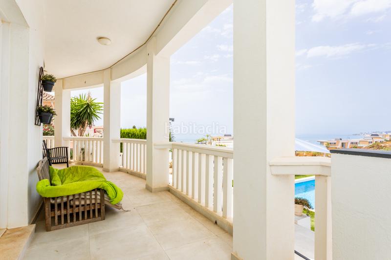 Foto 544845a3-d7b6-4725-bae0-0d2bffd4fd6a. Casa hermosa villa a solo 300 metros de la playa de el chaparral en Mijas