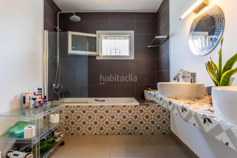 Foto a0eb0623-dfb6-46e8-a311-ba95831fa21b. Casa hermosa villa a solo 300 metros de la playa de el chaparral en Mijas