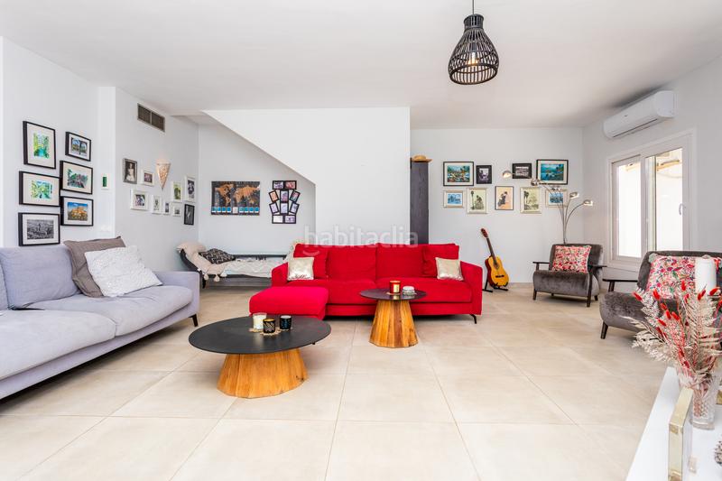 Foto a73411d2-c1e4-4f60-80e2-bd48af9231f6. Casa hermosa villa a solo 300 metros de la playa de el chaparral en Mijas
