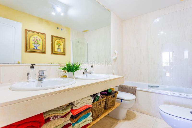 Foto 9a00ccb0-b5c8-4b0e-a66a-70ab6ef803ce. Apartamento amplio apartamento de un dormitorio junto a la playa con impresionantes vistas al mar. en Mijas
