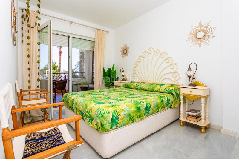 Foto c1a7c0b6-bfa0-4389-93e6-bbe527c47750. Apartamento amplio apartamento de un dormitorio junto a la playa con impresionantes vistas al mar. en Mijas