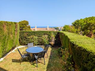 Planta baja en Riviera del Sol. Encantador apartamento en esquina en planta baja con amplio jard
