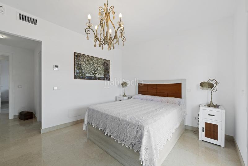 Foto b300e917-9de8-4e08-8ef0-4ece986e7629. Casa impecable villa independiente con piscina privada en Riviera del Sol, costa en Mijas