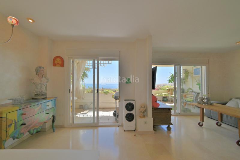 Foto 3ac9dbff-6e44-4d79-9304-30d17b1f452a. Apartament amb aparcament piscina a Calahonda Mijas
