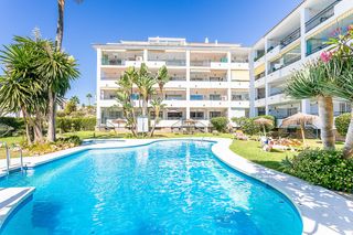 Appartement en Calahonda. Elegante apartamento de dos dormitorios en un prestigioso comple