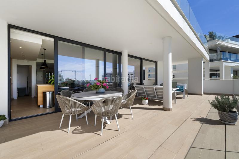 Foto 3256e88f-1bf0-437a-9959-c855cf36bba5. Appartement avec parking piscine dans El Higuerón Fuengirola