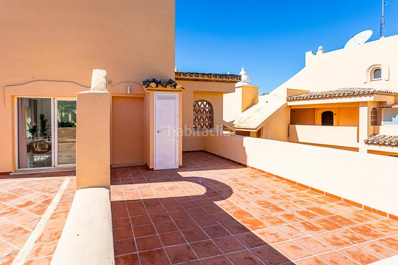 Foto 2029db63-bbb6-4a7d-9a7c-489838ef285e. Ático impresionante ático dúplex completamente reformado en Elviria, este en Marbella