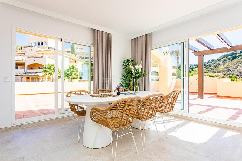 Foto 37d2436d-f4c3-4f2c-be30-dd7a1b8a4947. Ático impresionante ático dúplex completamente reformado en Elviria, este en Marbella