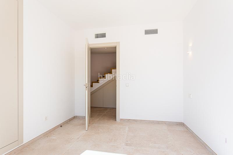 Foto 61af27bf-2c31-4e92-aaeb-faec81c109b8. Ático impresionante ático dúplex completamente reformado en Elviria, este en Marbella