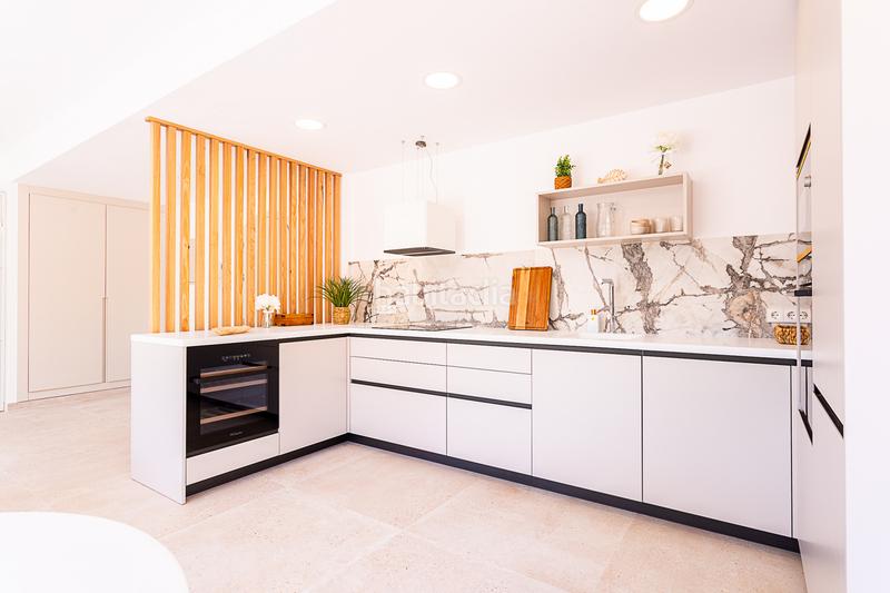 Foto 6b3af0ab-acf2-4a61-a16c-5d6e4d023cc5. Ático impresionante ático dúplex completamente reformado en Elviria, este en Marbella