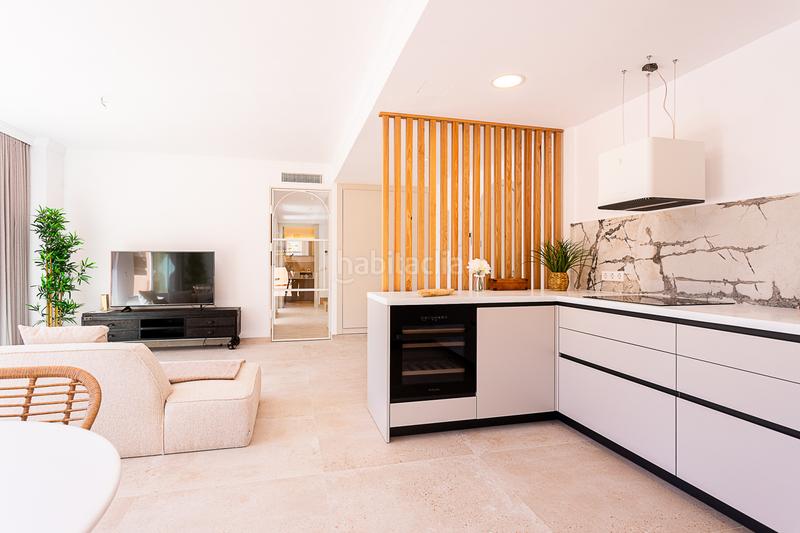 Foto 7b588999-3235-4b9f-9aec-1c3776e0a98b. Ático impresionante ático dúplex completamente reformado en Elviria, este en Marbella