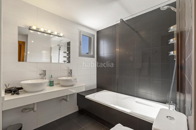 Foto 64e7deb4-f195-4c4e-b16f-576e462c8545. Àtic amb aparcament piscina a Riviera del Sol Mijas