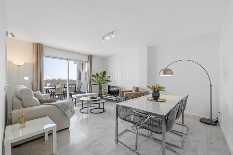 Foto b2764fd0-7929-4da4-bf03-3f66039374cb. Àtic amb aparcament piscina a Riviera del Sol Mijas