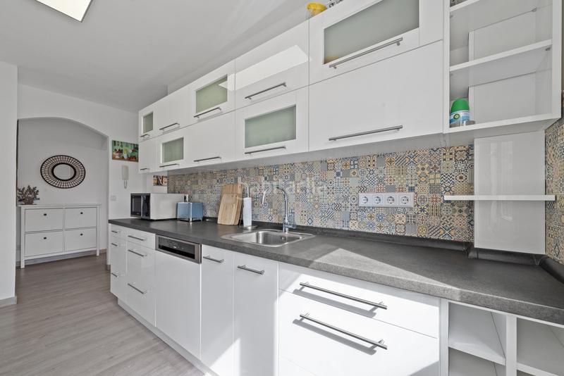 Foto 083e9f02-a622-48ff-b58d-56b9027ddb2f. Piccolo appartamento con parcheggio piscina in Calahonda Mijas