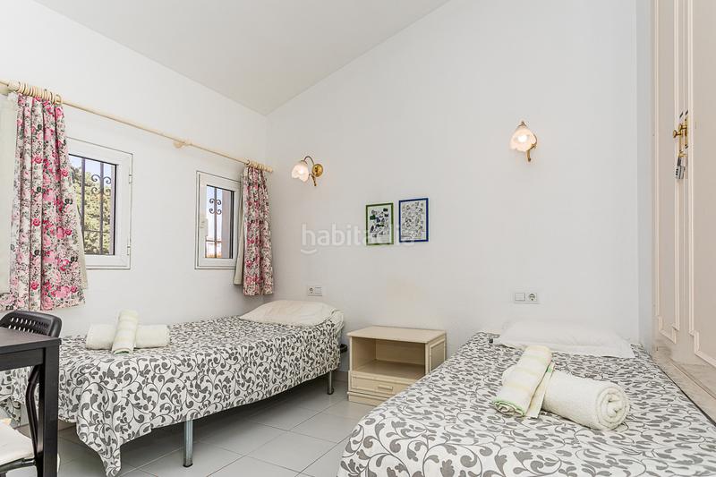 Foto 6beb2720-216f-44e6-8c87-a3d266a23a35. Casa adossada amb piscina a Calahonda Mijas