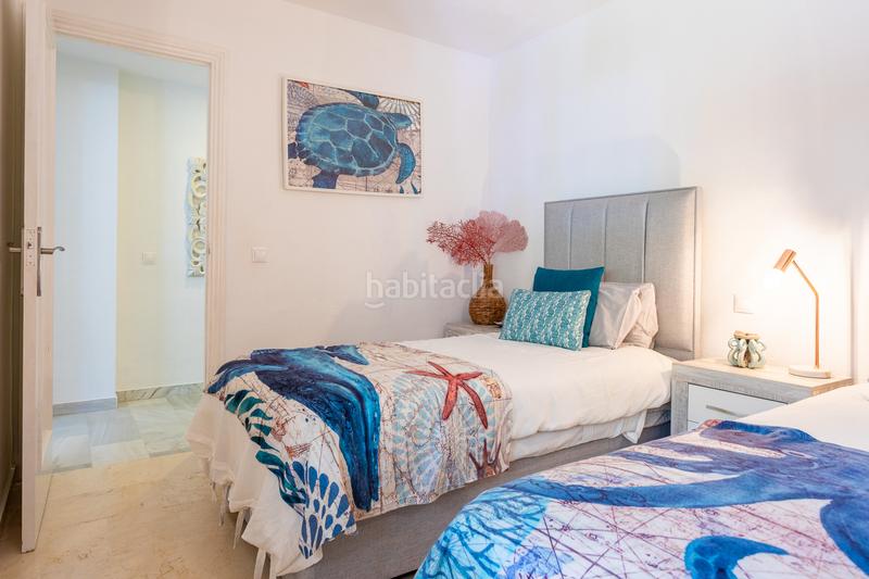 Foto 25946419-2d1f-4b4b-a7de-348550edad33. Piano terra con piscina in Calahonda Mijas