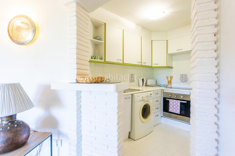 Foto c5a6afe3-f8c9-4b54-9871-0e89a1fef161. Piano terra con piscina in Calahonda Mijas