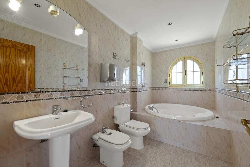 Foto d2616984-b76e-4992-9476-2178033200dd. Casa con parcheggio piscina in Hipódromo - Cerrado del Águila Mijas