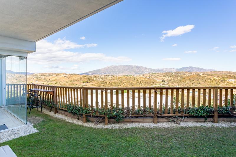 Foto d12c3c0f-3084-4a58-bb42-6bbaf26be5f1. Rez-de-chaussée avec parking piscine dans la cala Mijas Mijas