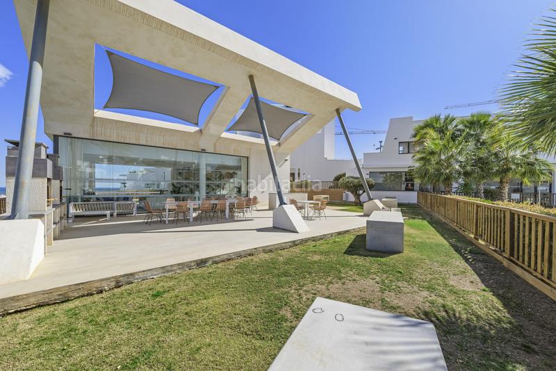 Foto eb23b005-16c5-4203-a71d-32311eb53ef0. Rez-de-chaussée avec parking piscine dans la cala Mijas Mijas