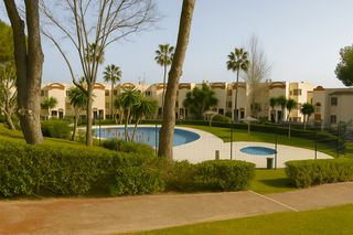 Apartment in Riviera del Sol. Encantador apartamento de dos dormitorios con bonitas vistas al