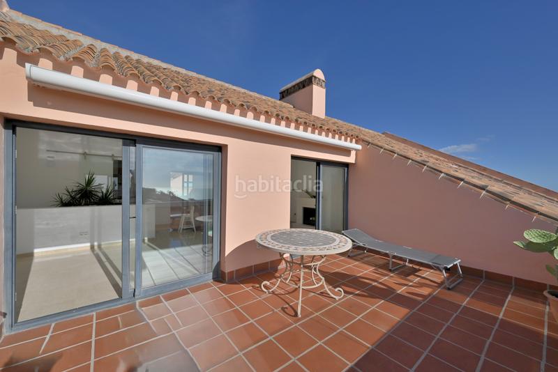 Foto c98fdb3a-a8d3-4e79-996a-d27a01d70dc5. Ático espectacular ático dúplex con vistas panorámicas al mar en Calahonda en Mijas