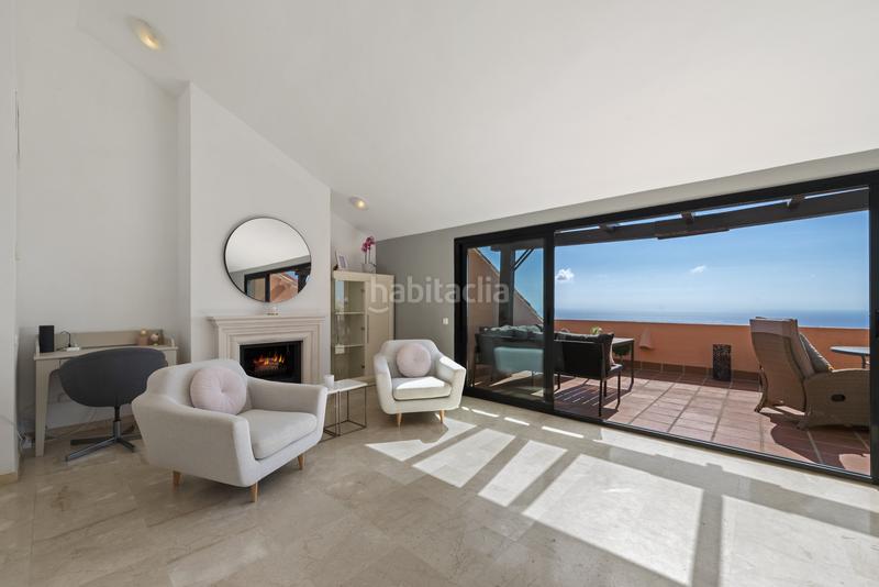 Foto b5cc23b1-0707-430d-98d2-86f11b5c5049. Ático espectacular ático dúplex con vistas panorámicas en Calahonda, costa en Mijas