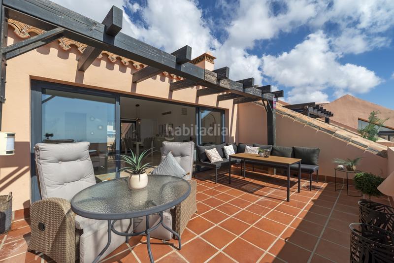 Foto c4c49c72-0197-417b-8ab9-dffd5aba3f4e. Ático espectacular ático dúplex con vistas panorámicas en Calahonda, costa en Mijas