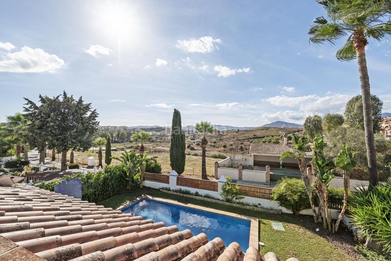 Foto dd3610da-fd2a-4382-bcfa-8c492a8db339. Casa con parcheggio piscina in Mijas golf Mijas