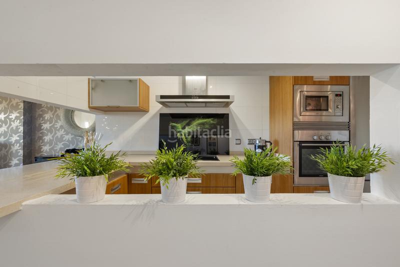 Foto 40efe760-6d4b-4ba1-853b-fdc545c05b5e. Rez-de-chaussée avec parking piscine dans La Capellanía - El Higuerón Benalmádena