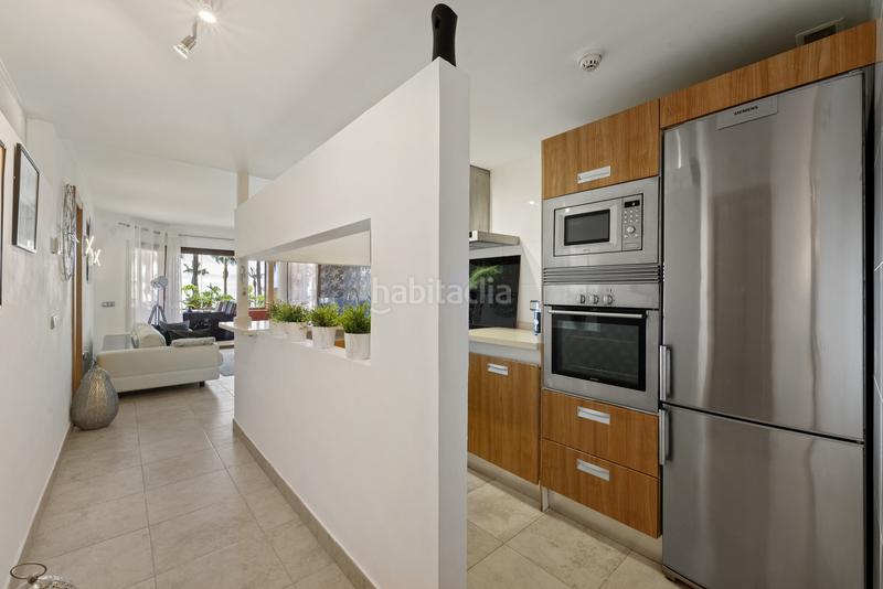 Foto b6ec1d82-289a-409e-98bb-b4c11850f56e. Rez-de-chaussée avec parking piscine dans La Capellanía - El Higuerón Benalmádena