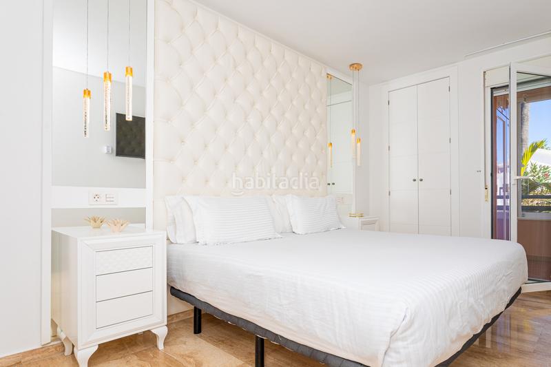 Foto 180d2b40-7b3d-4f4a-8929-7d3fef5c31af. Apartamento fantástico apartamento esquinero reformado con vistas al mar en alicate playa en Marbella