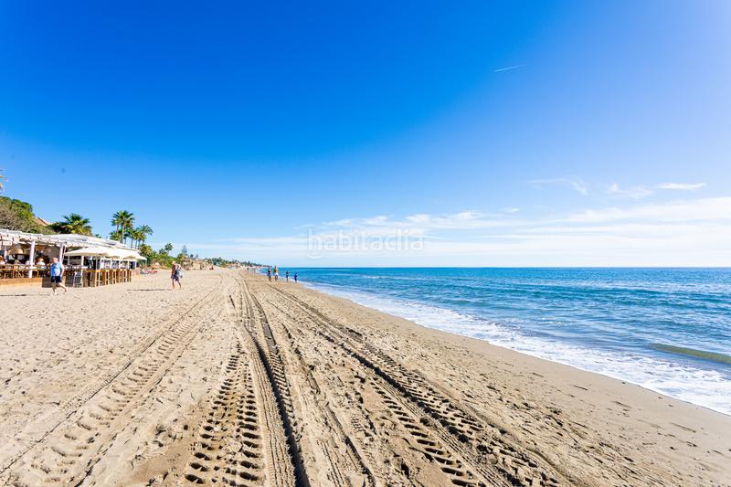Foto 2dfc4068-8a5b-4b6e-a678-4762fad0eb37. Apartamento fantástico apartamento esquinero reformado con vistas al mar en alicate playa en Marbella