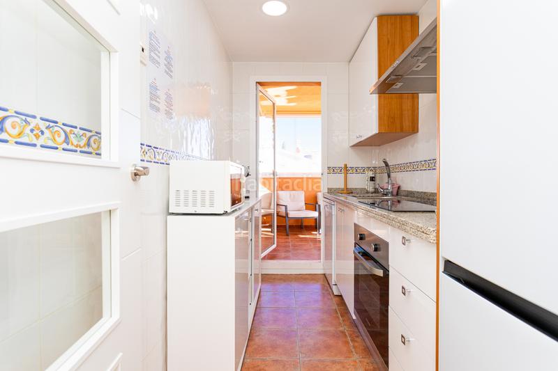 Foto 7b3d62fb-359c-488d-9ab5-3c97b8c8e7d3. Apartamento fantástico apartamento esquinero reformado con vistas al mar en alicate playa en Marbella