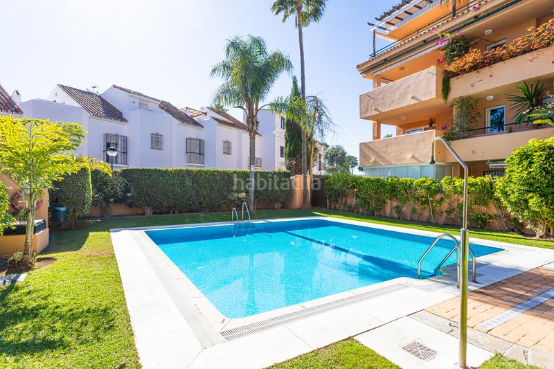 Foto e8f1a131-f913-4512-9760-3a364c04edb8. Apartamento fantástico apartamento esquinero reformado con vistas al mar en alicate playa en Marbella