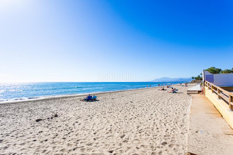 Foto f6a60893-70bd-418b-b840-a6b5be77c12a. Apartamento fantástico apartamento esquinero reformado con vistas al mar en alicate playa en Marbella