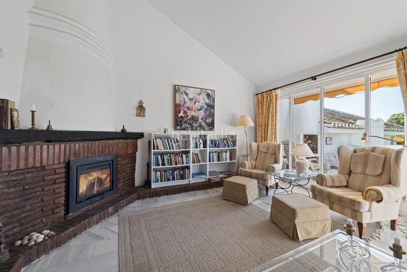 Foto b83ac4fd-d687-47e9-87bb-f091fbf7fc28. Àtic amb piscina a Calahonda Mijas