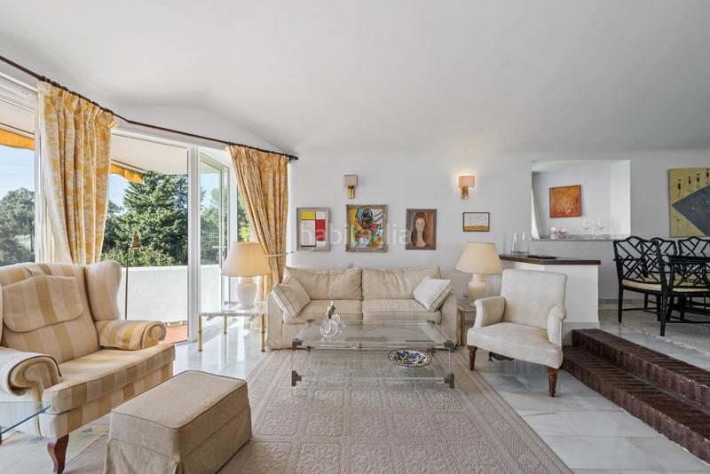 Foto e2f9add1-f682-4fb1-81f1-c341ac3badfc. Àtic amb piscina a Calahonda Mijas