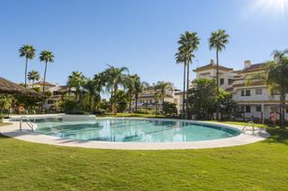 Appartement en Riviera del Sol. Elegante apartamento de dos dormitorios en calanova golf, mijas