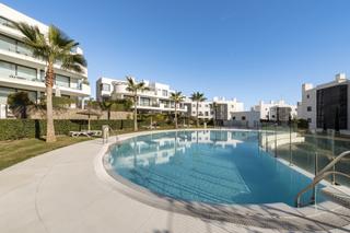 Erdgeschoss in El Higuerón. Elegante apartamento en planta baja en el higuerón, fuengirola