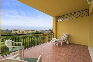 Appartement en Riviera del Sol. Amplio apartamento en primera l�nea de golf en miraflores golf,