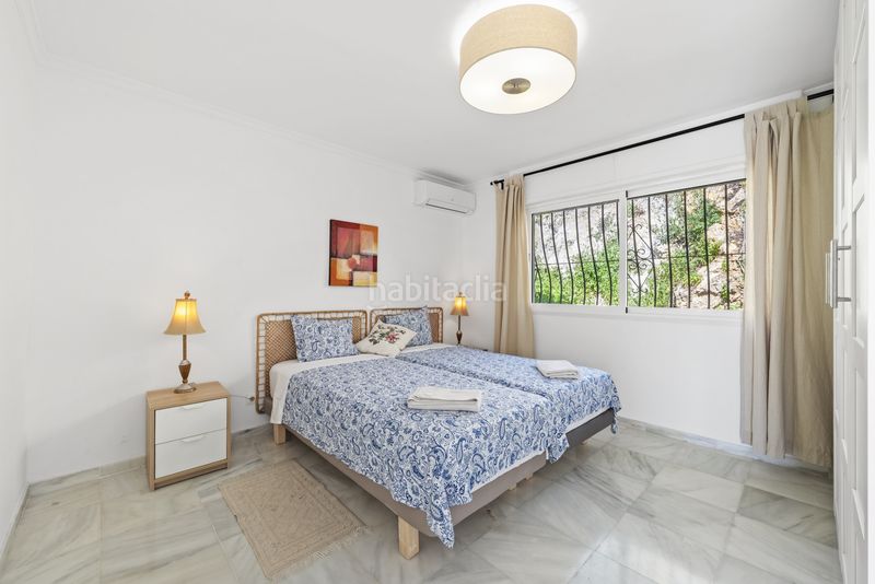 Foto ccc65c9a-25f9-4733-b2fe-61e8a7d582d8. Casa amb aparcament a Torreblanca del Sol Fuengirola