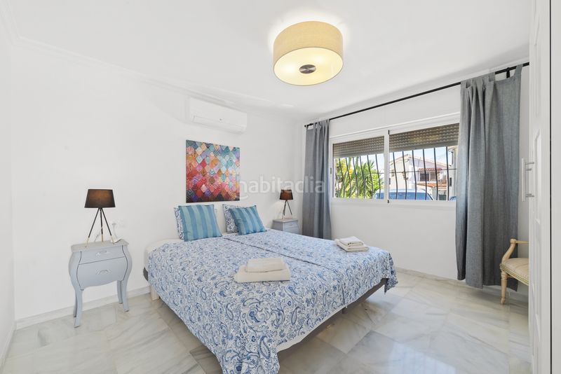 Foto f5d848b8-c114-4bf9-8729-fd78ccfa7513. Casa amb aparcament a Torreblanca del Sol Fuengirola