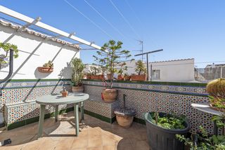 Reihenhaus en Los R�os. Acogedora casa adosada de 3 dormitorios con terraza en la azotea