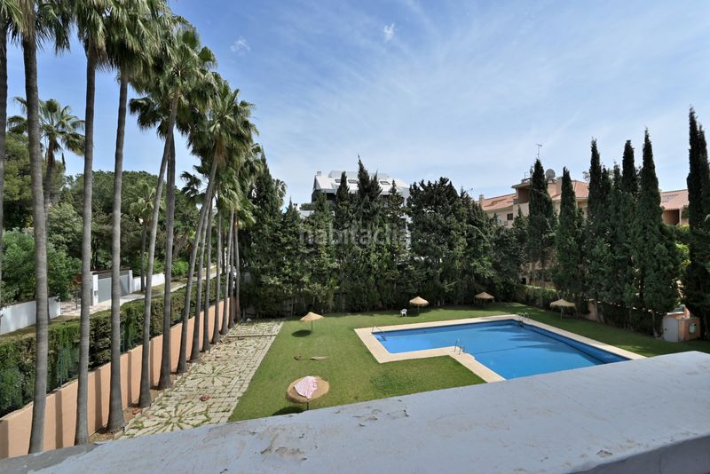 Foto ed45e63e-238c-439f-83b0-b5a11537f996. Dúplex amb piscina a Marbesa Marbella