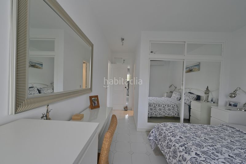 Foto 2ceacf9b-9df9-4c95-bb8f-4a2de6d8e4e7. Apartament amb aparcament piscina a Calahonda Mijas