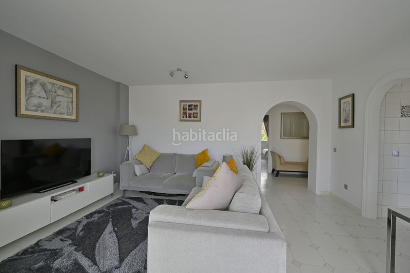 Foto 6903ac0f-b49b-4a31-91b2-7bc0388a7fc5. Apartament amb aparcament piscina a Calahonda Mijas