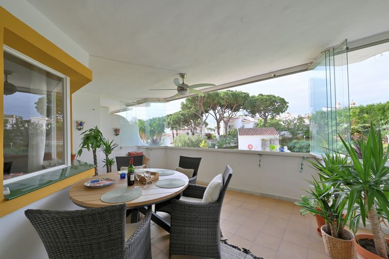 Foto 2d2748c6-1062-48a7-88b5-5dbdd99c1a8c. Apartament amb aparcament piscina a Calahonda Mijas