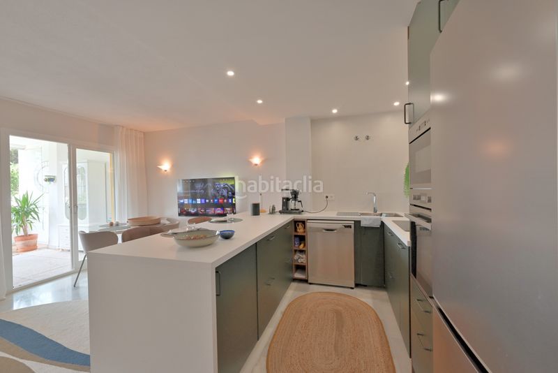 Foto a0b5bce8-f6da-4781-a70f-545ccd992087. Apartament amb aparcament piscina a Calahonda Mijas
