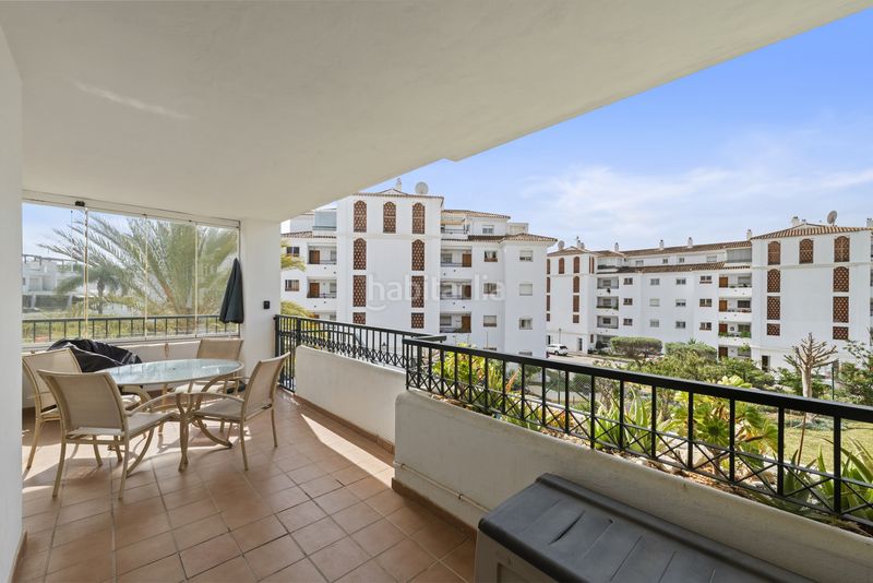 Foto b00739e2-9826-48f7-bf0d-8231fd48ba72. Planta baixa amb aparcament piscina a Calahonda Mijas
